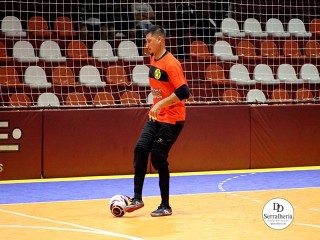 
<a style='margin-left: 5px;' class='btn btn-xs btn-social btn-facebook' href='https://www.facebook.com/sharer/sharer.php?u=https://ko-boladovale.web.getmuller.com.br/imgs/800-800-90/conteudo/fotos/1975/img7001.jpg' rel='popup' data-width='500' data-height='400'><i class='fa fa-facebook'></i>Compartilhar <span class='hidden-xs'>no Facebook</span>
</a> 
<a class='btn btn-default btn-xs' target='_blank' href='imgs/800-800-90/conteudo/fotos/1975/img7001.jpg'>
<span class='glyphicon glyphicon-cloud-download'></span> Salvar
</a> 
<span></span>