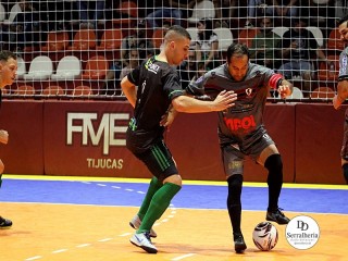 
<a style='margin-left: 5px;' class='btn btn-xs btn-social btn-facebook' href='https://www.facebook.com/sharer/sharer.php?u=https://ko-boladovale.web.getmuller.com.br/imgs/800-800-90/conteudo/fotos/1976/img7094.jpg' rel='popup' data-width='500' data-height='400'><i class='fa fa-facebook'></i>Compartilhar <span class='hidden-xs'>no Facebook</span>
</a> 
<a class='btn btn-default btn-xs' target='_blank' href='imgs/800-800-90/conteudo/fotos/1976/img7094.jpg'>
<span class='glyphicon glyphicon-cloud-download'></span> Salvar
</a> 
<span></span>