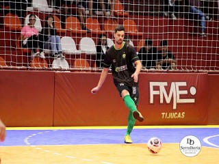 
<a style='margin-left: 5px;' class='btn btn-xs btn-social btn-facebook' href='https://www.facebook.com/sharer/sharer.php?u=https://ko-boladovale.web.getmuller.com.br/imgs/800-800-90/conteudo/fotos/1976/img7185.jpg' rel='popup' data-width='500' data-height='400'><i class='fa fa-facebook'></i>Compartilhar <span class='hidden-xs'>no Facebook</span>
</a> 
<a class='btn btn-default btn-xs' target='_blank' href='imgs/800-800-90/conteudo/fotos/1976/img7185.jpg'>
<span class='glyphicon glyphicon-cloud-download'></span> Salvar
</a> 
<span></span>