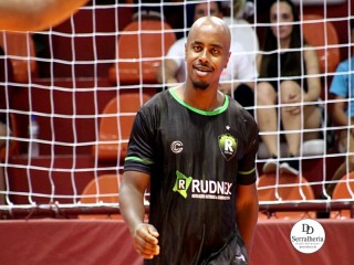 
<a style='margin-left: 5px;' class='btn btn-xs btn-social btn-facebook' href='https://www.facebook.com/sharer/sharer.php?u=https://ko-boladovale.web.getmuller.com.br/imgs/800-800-90/conteudo/fotos/1976/img7197.jpg' rel='popup' data-width='500' data-height='400'><i class='fa fa-facebook'></i>Compartilhar <span class='hidden-xs'>no Facebook</span>
</a> 
<a class='btn btn-default btn-xs' target='_blank' href='imgs/800-800-90/conteudo/fotos/1976/img7197.jpg'>
<span class='glyphicon glyphicon-cloud-download'></span> Salvar
</a> 
<span></span>