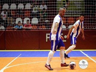 
<a style='margin-left: 5px;' class='btn btn-xs btn-social btn-facebook' href='https://www.facebook.com/sharer/sharer.php?u=https://ko-boladovale.web.getmuller.com.br/imgs/800-800-90/conteudo/fotos/1977/img7297.jpg' rel='popup' data-width='500' data-height='400'><i class='fa fa-facebook'></i>Compartilhar <span class='hidden-xs'>no Facebook</span>
</a> 
<a class='btn btn-default btn-xs' target='_blank' href='imgs/800-800-90/conteudo/fotos/1977/img7297.jpg'>
<span class='glyphicon glyphicon-cloud-download'></span> Salvar
</a> 
<span></span>