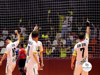 
<a style='margin-left: 5px;' class='btn btn-xs btn-social btn-facebook' href='https://www.facebook.com/sharer/sharer.php?u=https://ko-boladovale.web.getmuller.com.br/imgs/800-800-90/conteudo/fotos/1978/img7389.jpg' rel='popup' data-width='500' data-height='400'><i class='fa fa-facebook'></i>Compartilhar <span class='hidden-xs'>no Facebook</span>
</a> 
<a class='btn btn-default btn-xs' target='_blank' href='imgs/800-800-90/conteudo/fotos/1978/img7389.jpg'>
<span class='glyphicon glyphicon-cloud-download'></span> Salvar
</a> 
<span></span>