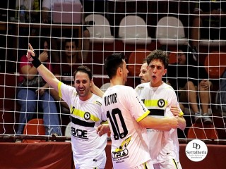 
<a style='margin-left: 5px;' class='btn btn-xs btn-social btn-facebook' href='https://www.facebook.com/sharer/sharer.php?u=https://ko-boladovale.web.getmuller.com.br/imgs/800-800-90/conteudo/fotos/1978/img7443.jpg' rel='popup' data-width='500' data-height='400'><i class='fa fa-facebook'></i>Compartilhar <span class='hidden-xs'>no Facebook</span>
</a> 
<a class='btn btn-default btn-xs' target='_blank' href='imgs/800-800-90/conteudo/fotos/1978/img7443.jpg'>
<span class='glyphicon glyphicon-cloud-download'></span> Salvar
</a> 
<span></span>