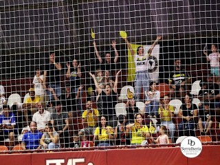 
<a style='margin-left: 5px;' class='btn btn-xs btn-social btn-facebook' href='https://www.facebook.com/sharer/sharer.php?u=https://ko-boladovale.web.getmuller.com.br/imgs/800-800-90/conteudo/fotos/1978/img7445.jpg' rel='popup' data-width='500' data-height='400'><i class='fa fa-facebook'></i>Compartilhar <span class='hidden-xs'>no Facebook</span>
</a> 
<a class='btn btn-default btn-xs' target='_blank' href='imgs/800-800-90/conteudo/fotos/1978/img7445.jpg'>
<span class='glyphicon glyphicon-cloud-download'></span> Salvar
</a> 
<span></span>