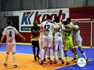 
<a style='margin-left: 5px;' class='btn btn-xs btn-social btn-facebook' href='https://www.facebook.com/sharer/sharer.php?u=https://ko-boladovale.web.getmuller.com.br/imgs/800-800-90/conteudo/fotos/1978/img7512.jpg' rel='popup' data-width='500' data-height='400'><i class='fa fa-facebook'></i>Compartilhar <span class='hidden-xs'>no Facebook</span>
</a> 
<a class='btn btn-default btn-xs' target='_blank' href='imgs/800-800-90/conteudo/fotos/1978/img7512.jpg'>
<span class='glyphicon glyphicon-cloud-download'></span> Salvar
</a> 
<span></span>