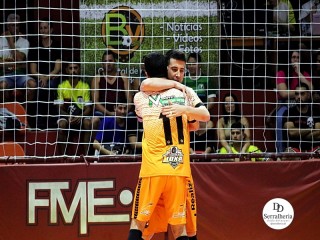 
<a style='margin-left: 5px;' class='btn btn-xs btn-social btn-facebook' href='https://www.facebook.com/sharer/sharer.php?u=https://ko-boladovale.web.getmuller.com.br/imgs/800-800-90/conteudo/fotos/1979/img7561.jpg' rel='popup' data-width='500' data-height='400'><i class='fa fa-facebook'></i>Compartilhar <span class='hidden-xs'>no Facebook</span>
</a> 
<a class='btn btn-default btn-xs' target='_blank' href='imgs/800-800-90/conteudo/fotos/1979/img7561.jpg'>
<span class='glyphicon glyphicon-cloud-download'></span> Salvar
</a> 
<span></span>