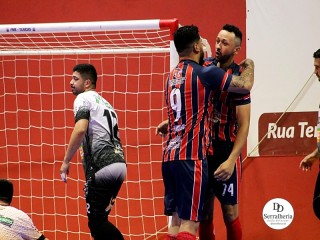 
<a style='margin-left: 5px;' class='btn btn-xs btn-social btn-facebook' href='https://www.facebook.com/sharer/sharer.php?u=https://ko-boladovale.web.getmuller.com.br/imgs/800-800-90/conteudo/fotos/1979/img7577.jpg' rel='popup' data-width='500' data-height='400'><i class='fa fa-facebook'></i>Compartilhar <span class='hidden-xs'>no Facebook</span>
</a> 
<a class='btn btn-default btn-xs' target='_blank' href='imgs/800-800-90/conteudo/fotos/1979/img7577.jpg'>
<span class='glyphicon glyphicon-cloud-download'></span> Salvar
</a> 
<span></span>