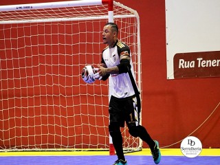 
<a style='margin-left: 5px;' class='btn btn-xs btn-social btn-facebook' href='https://www.facebook.com/sharer/sharer.php?u=https://ko-boladovale.web.getmuller.com.br/imgs/800-800-90/conteudo/fotos/1980/img7764.jpg' rel='popup' data-width='500' data-height='400'><i class='fa fa-facebook'></i>Compartilhar <span class='hidden-xs'>no Facebook</span>
</a> 
<a class='btn btn-default btn-xs' target='_blank' href='imgs/800-800-90/conteudo/fotos/1980/img7764.jpg'>
<span class='glyphicon glyphicon-cloud-download'></span> Salvar
</a> 
<span></span>