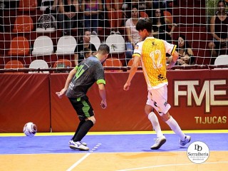 
<a style='margin-left: 5px;' class='btn btn-xs btn-social btn-facebook' href='https://www.facebook.com/sharer/sharer.php?u=https://ko-boladovale.web.getmuller.com.br/imgs/800-800-90/conteudo/fotos/1980/img7814.jpg' rel='popup' data-width='500' data-height='400'><i class='fa fa-facebook'></i>Compartilhar <span class='hidden-xs'>no Facebook</span>
</a> 
<a class='btn btn-default btn-xs' target='_blank' href='imgs/800-800-90/conteudo/fotos/1980/img7814.jpg'>
<span class='glyphicon glyphicon-cloud-download'></span> Salvar
</a> 
<span></span>