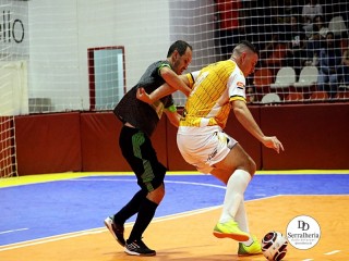 
<a style='margin-left: 5px;' class='btn btn-xs btn-social btn-facebook' href='https://www.facebook.com/sharer/sharer.php?u=https://ko-boladovale.web.getmuller.com.br/imgs/800-800-90/conteudo/fotos/1980/img7840.jpg' rel='popup' data-width='500' data-height='400'><i class='fa fa-facebook'></i>Compartilhar <span class='hidden-xs'>no Facebook</span>
</a> 
<a class='btn btn-default btn-xs' target='_blank' href='imgs/800-800-90/conteudo/fotos/1980/img7840.jpg'>
<span class='glyphicon glyphicon-cloud-download'></span> Salvar
</a> 
<span></span>