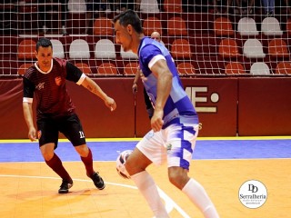 
<a style='margin-left: 5px;' class='btn btn-xs btn-social btn-facebook' href='https://www.facebook.com/sharer/sharer.php?u=https://ko-boladovale.web.getmuller.com.br/imgs/800-800-90/conteudo/fotos/1981/img7865.jpg' rel='popup' data-width='500' data-height='400'><i class='fa fa-facebook'></i>Compartilhar <span class='hidden-xs'>no Facebook</span>
</a> 
<a class='btn btn-default btn-xs' target='_blank' href='imgs/800-800-90/conteudo/fotos/1981/img7865.jpg'>
<span class='glyphicon glyphicon-cloud-download'></span> Salvar
</a> 
<span></span>