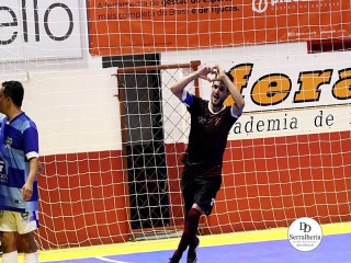 
<a style='margin-left: 5px;' class='btn btn-xs btn-social btn-facebook' href='https://www.facebook.com/sharer/sharer.php?u=https://ko-boladovale.web.getmuller.com.br/imgs/800-800-90/conteudo/fotos/1981/img7969.jpg' rel='popup' data-width='500' data-height='400'><i class='fa fa-facebook'></i>Compartilhar <span class='hidden-xs'>no Facebook</span>
</a> 
<a class='btn btn-default btn-xs' target='_blank' href='imgs/800-800-90/conteudo/fotos/1981/img7969.jpg'>
<span class='glyphicon glyphicon-cloud-download'></span> Salvar
</a> 
<span></span>