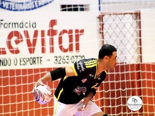 
<a style='margin-left: 5px;' class='btn btn-xs btn-social btn-facebook' href='https://www.facebook.com/sharer/sharer.php?u=https://ko-boladovale.web.getmuller.com.br/imgs/800-800-90/conteudo/fotos/1982/img8030.jpg' rel='popup' data-width='500' data-height='400'><i class='fa fa-facebook'></i>Compartilhar <span class='hidden-xs'>no Facebook</span>
</a> 
<a class='btn btn-default btn-xs' target='_blank' href='imgs/800-800-90/conteudo/fotos/1982/img8030.jpg'>
<span class='glyphicon glyphicon-cloud-download'></span> Salvar
</a> 
<span></span>