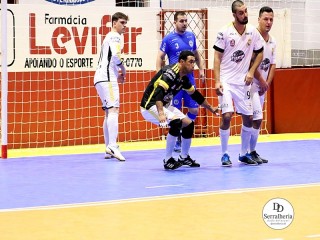 
<a style='margin-left: 5px;' class='btn btn-xs btn-social btn-facebook' href='https://www.facebook.com/sharer/sharer.php?u=https://ko-boladovale.web.getmuller.com.br/imgs/800-800-90/conteudo/fotos/1982/img8047.jpg' rel='popup' data-width='500' data-height='400'><i class='fa fa-facebook'></i>Compartilhar <span class='hidden-xs'>no Facebook</span>
</a> 
<a class='btn btn-default btn-xs' target='_blank' href='imgs/800-800-90/conteudo/fotos/1982/img8047.jpg'>
<span class='glyphicon glyphicon-cloud-download'></span> Salvar
</a> 
<span></span>