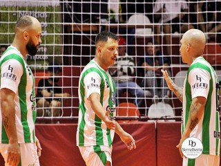 
<a style='margin-left: 5px;' class='btn btn-xs btn-social btn-facebook' href='https://www.facebook.com/sharer/sharer.php?u=https://ko-boladovale.web.getmuller.com.br/imgs/800-800-90/conteudo/fotos/1984/img8353.jpg' rel='popup' data-width='500' data-height='400'><i class='fa fa-facebook'></i>Compartilhar <span class='hidden-xs'>no Facebook</span>
</a> 
<a class='btn btn-default btn-xs' target='_blank' href='imgs/800-800-90/conteudo/fotos/1984/img8353.jpg'>
<span class='glyphicon glyphicon-cloud-download'></span> Salvar
</a> 
<span></span>