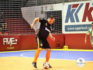 
<a style='margin-left: 5px;' class='btn btn-xs btn-social btn-facebook' href='https://www.facebook.com/sharer/sharer.php?u=https://ko-boladovale.web.getmuller.com.br/imgs/800-800-90/conteudo/fotos/1984/img8365.jpg' rel='popup' data-width='500' data-height='400'><i class='fa fa-facebook'></i>Compartilhar <span class='hidden-xs'>no Facebook</span>
</a> 
<a class='btn btn-default btn-xs' target='_blank' href='imgs/800-800-90/conteudo/fotos/1984/img8365.jpg'>
<span class='glyphicon glyphicon-cloud-download'></span> Salvar
</a> 
<span></span>