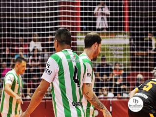 
<a style='margin-left: 5px;' class='btn btn-xs btn-social btn-facebook' href='https://www.facebook.com/sharer/sharer.php?u=https://ko-boladovale.web.getmuller.com.br/imgs/800-800-90/conteudo/fotos/1984/img8431.jpg' rel='popup' data-width='500' data-height='400'><i class='fa fa-facebook'></i>Compartilhar <span class='hidden-xs'>no Facebook</span>
</a> 
<a class='btn btn-default btn-xs' target='_blank' href='imgs/800-800-90/conteudo/fotos/1984/img8431.jpg'>
<span class='glyphicon glyphicon-cloud-download'></span> Salvar
</a> 
<span></span>