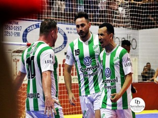 
<a style='margin-left: 5px;' class='btn btn-xs btn-social btn-facebook' href='https://www.facebook.com/sharer/sharer.php?u=https://ko-boladovale.web.getmuller.com.br/imgs/800-800-90/conteudo/fotos/1984/img8438.jpg' rel='popup' data-width='500' data-height='400'><i class='fa fa-facebook'></i>Compartilhar <span class='hidden-xs'>no Facebook</span>
</a> 
<a class='btn btn-default btn-xs' target='_blank' href='imgs/800-800-90/conteudo/fotos/1984/img8438.jpg'>
<span class='glyphicon glyphicon-cloud-download'></span> Salvar
</a> 
<span></span>