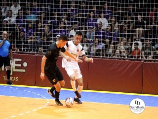 
<a style='margin-left: 5px;' class='btn btn-xs btn-social btn-facebook' href='https://www.facebook.com/sharer/sharer.php?u=https://ko-boladovale.web.getmuller.com.br/imgs/800-800-90/conteudo/fotos/1985/img7086.jpg' rel='popup' data-width='500' data-height='400'><i class='fa fa-facebook'></i>Compartilhar <span class='hidden-xs'>no Facebook</span>
</a> 
<a class='btn btn-default btn-xs' target='_blank' href='imgs/800-800-90/conteudo/fotos/1985/img7086.jpg'>
<span class='glyphicon glyphicon-cloud-download'></span> Salvar
</a> 
<span></span>