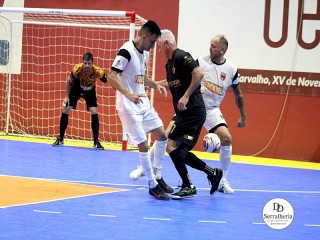 
<a style='margin-left: 5px;' class='btn btn-xs btn-social btn-facebook' href='https://www.facebook.com/sharer/sharer.php?u=https://ko-boladovale.web.getmuller.com.br/imgs/800-800-90/conteudo/fotos/1985/img7089.jpg' rel='popup' data-width='500' data-height='400'><i class='fa fa-facebook'></i>Compartilhar <span class='hidden-xs'>no Facebook</span>
</a> 
<a class='btn btn-default btn-xs' target='_blank' href='imgs/800-800-90/conteudo/fotos/1985/img7089.jpg'>
<span class='glyphicon glyphicon-cloud-download'></span> Salvar
</a> 
<span></span>