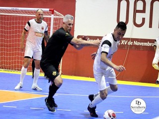 
<a style='margin-left: 5px;' class='btn btn-xs btn-social btn-facebook' href='https://www.facebook.com/sharer/sharer.php?u=https://ko-boladovale.web.getmuller.com.br/imgs/800-800-90/conteudo/fotos/1985/img7091.jpg' rel='popup' data-width='500' data-height='400'><i class='fa fa-facebook'></i>Compartilhar <span class='hidden-xs'>no Facebook</span>
</a> 
<a class='btn btn-default btn-xs' target='_blank' href='imgs/800-800-90/conteudo/fotos/1985/img7091.jpg'>
<span class='glyphicon glyphicon-cloud-download'></span> Salvar
</a> 
<span></span>