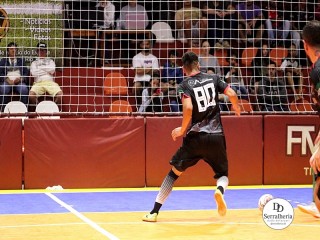 
<a style='margin-left: 5px;' class='btn btn-xs btn-social btn-facebook' href='https://www.facebook.com/sharer/sharer.php?u=https://ko-boladovale.web.getmuller.com.br/imgs/800-800-90/conteudo/fotos/1987/img8802.jpg' rel='popup' data-width='500' data-height='400'><i class='fa fa-facebook'></i>Compartilhar <span class='hidden-xs'>no Facebook</span>
</a> 
<a class='btn btn-default btn-xs' target='_blank' href='imgs/800-800-90/conteudo/fotos/1987/img8802.jpg'>
<span class='glyphicon glyphicon-cloud-download'></span> Salvar
</a> 
<span></span>