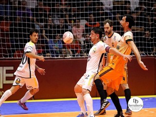 
<a style='margin-left: 5px;' class='btn btn-xs btn-social btn-facebook' href='https://www.facebook.com/sharer/sharer.php?u=https://ko-boladovale.web.getmuller.com.br/imgs/800-800-90/conteudo/fotos/1988/img8837.jpg' rel='popup' data-width='500' data-height='400'><i class='fa fa-facebook'></i>Compartilhar <span class='hidden-xs'>no Facebook</span>
</a> 
<a class='btn btn-default btn-xs' target='_blank' href='imgs/800-800-90/conteudo/fotos/1988/img8837.jpg'>
<span class='glyphicon glyphicon-cloud-download'></span> Salvar
</a> 
<span></span>