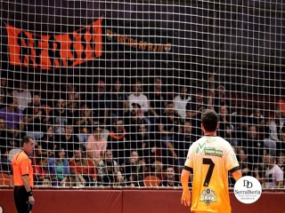 
<a style='margin-left: 5px;' class='btn btn-xs btn-social btn-facebook' href='https://www.facebook.com/sharer/sharer.php?u=https://ko-boladovale.web.getmuller.com.br/imgs/800-800-90/conteudo/fotos/1988/img8848.jpg' rel='popup' data-width='500' data-height='400'><i class='fa fa-facebook'></i>Compartilhar <span class='hidden-xs'>no Facebook</span>
</a> 
<a class='btn btn-default btn-xs' target='_blank' href='imgs/800-800-90/conteudo/fotos/1988/img8848.jpg'>
<span class='glyphicon glyphicon-cloud-download'></span> Salvar
</a> 
<span></span>