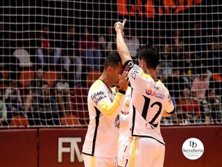 
<a style='margin-left: 5px;' class='btn btn-xs btn-social btn-facebook' href='https://www.facebook.com/sharer/sharer.php?u=https://ko-boladovale.web.getmuller.com.br/imgs/800-800-90/conteudo/fotos/1988/img8866.jpg' rel='popup' data-width='500' data-height='400'><i class='fa fa-facebook'></i>Compartilhar <span class='hidden-xs'>no Facebook</span>
</a> 
<a class='btn btn-default btn-xs' target='_blank' href='imgs/800-800-90/conteudo/fotos/1988/img8866.jpg'>
<span class='glyphicon glyphicon-cloud-download'></span> Salvar
</a> 
<span></span>