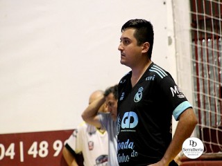 
<a style='margin-left: 5px;' class='btn btn-xs btn-social btn-facebook' href='https://www.facebook.com/sharer/sharer.php?u=https://ko-boladovale.web.getmuller.com.br/imgs/800-800-90/conteudo/fotos/1988/img8949.jpg' rel='popup' data-width='500' data-height='400'><i class='fa fa-facebook'></i>Compartilhar <span class='hidden-xs'>no Facebook</span>
</a> 
<a class='btn btn-default btn-xs' target='_blank' href='imgs/800-800-90/conteudo/fotos/1988/img8949.jpg'>
<span class='glyphicon glyphicon-cloud-download'></span> Salvar
</a> 
<span></span>