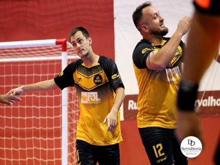 
<a style='margin-left: 5px;' class='btn btn-xs btn-social btn-facebook' href='https://www.facebook.com/sharer/sharer.php?u=https://ko-boladovale.web.getmuller.com.br/imgs/800-800-90/conteudo/fotos/1989/img8961.jpg' rel='popup' data-width='500' data-height='400'><i class='fa fa-facebook'></i>Compartilhar <span class='hidden-xs'>no Facebook</span>
</a> 
<a class='btn btn-default btn-xs' target='_blank' href='imgs/800-800-90/conteudo/fotos/1989/img8961.jpg'>
<span class='glyphicon glyphicon-cloud-download'></span> Salvar
</a> 
<span></span>