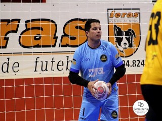 
<a style='margin-left: 5px;' class='btn btn-xs btn-social btn-facebook' href='https://www.facebook.com/sharer/sharer.php?u=https://ko-boladovale.web.getmuller.com.br/imgs/800-800-90/conteudo/fotos/1989/img8966.jpg' rel='popup' data-width='500' data-height='400'><i class='fa fa-facebook'></i>Compartilhar <span class='hidden-xs'>no Facebook</span>
</a> 
<a class='btn btn-default btn-xs' target='_blank' href='imgs/800-800-90/conteudo/fotos/1989/img8966.jpg'>
<span class='glyphicon glyphicon-cloud-download'></span> Salvar
</a> 
<span></span>