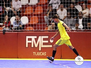 
<a style='margin-left: 5px;' class='btn btn-xs btn-social btn-facebook' href='https://www.facebook.com/sharer/sharer.php?u=https://ko-boladovale.web.getmuller.com.br/imgs/800-800-90/conteudo/fotos/1989/img8993.jpg' rel='popup' data-width='500' data-height='400'><i class='fa fa-facebook'></i>Compartilhar <span class='hidden-xs'>no Facebook</span>
</a> 
<a class='btn btn-default btn-xs' target='_blank' href='imgs/800-800-90/conteudo/fotos/1989/img8993.jpg'>
<span class='glyphicon glyphicon-cloud-download'></span> Salvar
</a> 
<span></span>