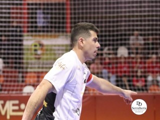 
<a style='margin-left: 5px;' class='btn btn-xs btn-social btn-facebook' href='https://www.facebook.com/sharer/sharer.php?u=https://ko-boladovale.web.getmuller.com.br/imgs/800-800-90/conteudo/fotos/1990/img9147.jpg' rel='popup' data-width='500' data-height='400'><i class='fa fa-facebook'></i>Compartilhar <span class='hidden-xs'>no Facebook</span>
</a> 
<a class='btn btn-default btn-xs' target='_blank' href='imgs/800-800-90/conteudo/fotos/1990/img9147.jpg'>
<span class='glyphicon glyphicon-cloud-download'></span> Salvar
</a> 
<span></span>