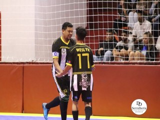 
<a style='margin-left: 5px;' class='btn btn-xs btn-social btn-facebook' href='https://www.facebook.com/sharer/sharer.php?u=https://ko-boladovale.web.getmuller.com.br/imgs/800-800-90/conteudo/fotos/1990/img9149.jpg' rel='popup' data-width='500' data-height='400'><i class='fa fa-facebook'></i>Compartilhar <span class='hidden-xs'>no Facebook</span>
</a> 
<a class='btn btn-default btn-xs' target='_blank' href='imgs/800-800-90/conteudo/fotos/1990/img9149.jpg'>
<span class='glyphicon glyphicon-cloud-download'></span> Salvar
</a> 
<span></span>