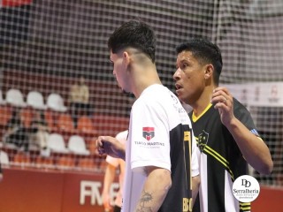 
<a style='margin-left: 5px;' class='btn btn-xs btn-social btn-facebook' href='https://www.facebook.com/sharer/sharer.php?u=https://ko-boladovale.web.getmuller.com.br/imgs/800-800-90/conteudo/fotos/1990/img9202.jpg' rel='popup' data-width='500' data-height='400'><i class='fa fa-facebook'></i>Compartilhar <span class='hidden-xs'>no Facebook</span>
</a> 
<a class='btn btn-default btn-xs' target='_blank' href='imgs/800-800-90/conteudo/fotos/1990/img9202.jpg'>
<span class='glyphicon glyphicon-cloud-download'></span> Salvar
</a> 
<span></span>