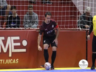 
<a style='margin-left: 5px;' class='btn btn-xs btn-social btn-facebook' href='https://www.facebook.com/sharer/sharer.php?u=https://ko-boladovale.web.getmuller.com.br/imgs/800-800-90/conteudo/fotos/1991/img9273.jpg' rel='popup' data-width='500' data-height='400'><i class='fa fa-facebook'></i>Compartilhar <span class='hidden-xs'>no Facebook</span>
</a> 
<a class='btn btn-default btn-xs' target='_blank' href='imgs/800-800-90/conteudo/fotos/1991/img9273.jpg'>
<span class='glyphicon glyphicon-cloud-download'></span> Salvar
</a> 
<span></span>