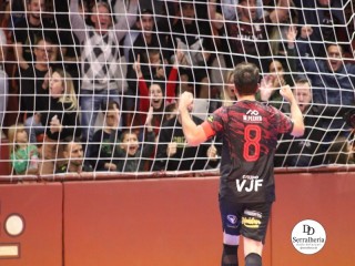 
<a style='margin-left: 5px;' class='btn btn-xs btn-social btn-facebook' href='https://www.facebook.com/sharer/sharer.php?u=https://ko-boladovale.web.getmuller.com.br/imgs/800-800-90/conteudo/fotos/1991/img9365.jpg' rel='popup' data-width='500' data-height='400'><i class='fa fa-facebook'></i>Compartilhar <span class='hidden-xs'>no Facebook</span>
</a> 
<a class='btn btn-default btn-xs' target='_blank' href='imgs/800-800-90/conteudo/fotos/1991/img9365.jpg'>
<span class='glyphicon glyphicon-cloud-download'></span> Salvar
</a> 
<span></span>