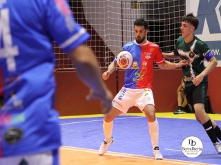 
<a style='margin-left: 5px;' class='btn btn-xs btn-social btn-facebook' href='https://www.facebook.com/sharer/sharer.php?u=https://ko-boladovale.web.getmuller.com.br/imgs/800-800-90/conteudo/fotos/1992/img9489.jpg' rel='popup' data-width='500' data-height='400'><i class='fa fa-facebook'></i>Compartilhar <span class='hidden-xs'>no Facebook</span>
</a> 
<a class='btn btn-default btn-xs' target='_blank' href='imgs/800-800-90/conteudo/fotos/1992/img9489.jpg'>
<span class='glyphicon glyphicon-cloud-download'></span> Salvar
</a> 
<span></span>