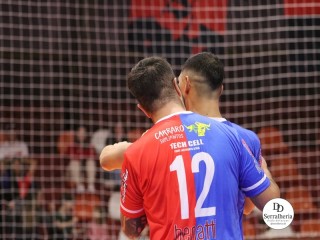 
<a style='margin-left: 5px;' class='btn btn-xs btn-social btn-facebook' href='https://www.facebook.com/sharer/sharer.php?u=https://ko-boladovale.web.getmuller.com.br/imgs/800-800-90/conteudo/fotos/1992/img9519.jpg' rel='popup' data-width='500' data-height='400'><i class='fa fa-facebook'></i>Compartilhar <span class='hidden-xs'>no Facebook</span>
</a> 
<a class='btn btn-default btn-xs' target='_blank' href='imgs/800-800-90/conteudo/fotos/1992/img9519.jpg'>
<span class='glyphicon glyphicon-cloud-download'></span> Salvar
</a> 
<span></span>