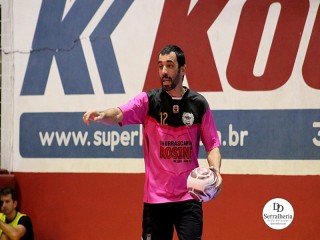 
<a style='margin-left: 5px;' class='btn btn-xs btn-social btn-facebook' href='https://www.facebook.com/sharer/sharer.php?u=https://ko-boladovale.web.getmuller.com.br/imgs/800-800-90/conteudo/fotos/1993/img9578.jpg' rel='popup' data-width='500' data-height='400'><i class='fa fa-facebook'></i>Compartilhar <span class='hidden-xs'>no Facebook</span>
</a> 
<a class='btn btn-default btn-xs' target='_blank' href='imgs/800-800-90/conteudo/fotos/1993/img9578.jpg'>
<span class='glyphicon glyphicon-cloud-download'></span> Salvar
</a> 
<span></span>