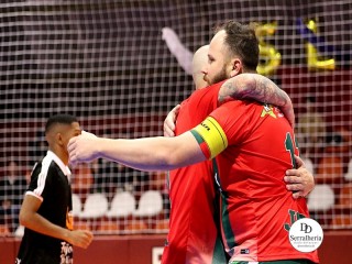 
<a style='margin-left: 5px;' class='btn btn-xs btn-social btn-facebook' href='https://www.facebook.com/sharer/sharer.php?u=https://ko-boladovale.web.getmuller.com.br/imgs/800-800-90/conteudo/fotos/1993/img9587.jpg' rel='popup' data-width='500' data-height='400'><i class='fa fa-facebook'></i>Compartilhar <span class='hidden-xs'>no Facebook</span>
</a> 
<a class='btn btn-default btn-xs' target='_blank' href='imgs/800-800-90/conteudo/fotos/1993/img9587.jpg'>
<span class='glyphicon glyphicon-cloud-download'></span> Salvar
</a> 
<span></span>