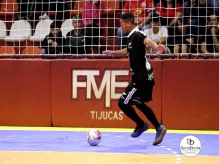 
<a style='margin-left: 5px;' class='btn btn-xs btn-social btn-facebook' href='https://www.facebook.com/sharer/sharer.php?u=https://ko-boladovale.web.getmuller.com.br/imgs/800-800-90/conteudo/fotos/1993/img9686.jpg' rel='popup' data-width='500' data-height='400'><i class='fa fa-facebook'></i>Compartilhar <span class='hidden-xs'>no Facebook</span>
</a> 
<a class='btn btn-default btn-xs' target='_blank' href='imgs/800-800-90/conteudo/fotos/1993/img9686.jpg'>
<span class='glyphicon glyphicon-cloud-download'></span> Salvar
</a> 
<span></span>