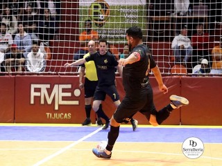 
<a style='margin-left: 5px;' class='btn btn-xs btn-social btn-facebook' href='https://www.facebook.com/sharer/sharer.php?u=https://ko-boladovale.web.getmuller.com.br/imgs/800-800-90/conteudo/fotos/1994/img9766.jpg' rel='popup' data-width='500' data-height='400'><i class='fa fa-facebook'></i>Compartilhar <span class='hidden-xs'>no Facebook</span>
</a> 
<a class='btn btn-default btn-xs' target='_blank' href='imgs/800-800-90/conteudo/fotos/1994/img9766.jpg'>
<span class='glyphicon glyphicon-cloud-download'></span> Salvar
</a> 
<span></span>