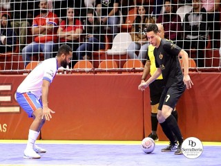 
<a style='margin-left: 5px;' class='btn btn-xs btn-social btn-facebook' href='https://www.facebook.com/sharer/sharer.php?u=https://ko-boladovale.web.getmuller.com.br/imgs/800-800-90/conteudo/fotos/1994/img9786.jpg' rel='popup' data-width='500' data-height='400'><i class='fa fa-facebook'></i>Compartilhar <span class='hidden-xs'>no Facebook</span>
</a> 
<a class='btn btn-default btn-xs' target='_blank' href='imgs/800-800-90/conteudo/fotos/1994/img9786.jpg'>
<span class='glyphicon glyphicon-cloud-download'></span> Salvar
</a> 
<span></span>