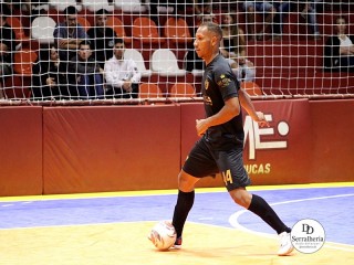 
<a style='margin-left: 5px;' class='btn btn-xs btn-social btn-facebook' href='https://www.facebook.com/sharer/sharer.php?u=https://ko-boladovale.web.getmuller.com.br/imgs/800-800-90/conteudo/fotos/1994/img9806.jpg' rel='popup' data-width='500' data-height='400'><i class='fa fa-facebook'></i>Compartilhar <span class='hidden-xs'>no Facebook</span>
</a> 
<a class='btn btn-default btn-xs' target='_blank' href='imgs/800-800-90/conteudo/fotos/1994/img9806.jpg'>
<span class='glyphicon glyphicon-cloud-download'></span> Salvar
</a> 
<span></span>