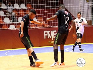 
<a style='margin-left: 5px;' class='btn btn-xs btn-social btn-facebook' href='https://www.facebook.com/sharer/sharer.php?u=https://ko-boladovale.web.getmuller.com.br/imgs/800-800-90/conteudo/fotos/1996/img0085.jpg' rel='popup' data-width='500' data-height='400'><i class='fa fa-facebook'></i>Compartilhar <span class='hidden-xs'>no Facebook</span>
</a> 
<a class='btn btn-default btn-xs' target='_blank' href='imgs/800-800-90/conteudo/fotos/1996/img0085.jpg'>
<span class='glyphicon glyphicon-cloud-download'></span> Salvar
</a> 
<span></span>