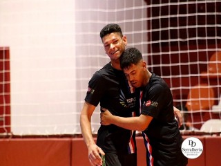 
<a style='margin-left: 5px;' class='btn btn-xs btn-social btn-facebook' href='https://www.facebook.com/sharer/sharer.php?u=https://ko-boladovale.web.getmuller.com.br/imgs/800-800-90/conteudo/fotos/1996/img0121.jpg' rel='popup' data-width='500' data-height='400'><i class='fa fa-facebook'></i>Compartilhar <span class='hidden-xs'>no Facebook</span>
</a> 
<a class='btn btn-default btn-xs' target='_blank' href='imgs/800-800-90/conteudo/fotos/1996/img0121.jpg'>
<span class='glyphicon glyphicon-cloud-download'></span> Salvar
</a> 
<span></span>