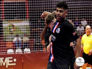 
<a style='margin-left: 5px;' class='btn btn-xs btn-social btn-facebook' href='https://www.facebook.com/sharer/sharer.php?u=https://ko-boladovale.web.getmuller.com.br/imgs/800-800-90/conteudo/fotos/1996/img0158.jpg' rel='popup' data-width='500' data-height='400'><i class='fa fa-facebook'></i>Compartilhar <span class='hidden-xs'>no Facebook</span>
</a> 
<a class='btn btn-default btn-xs' target='_blank' href='imgs/800-800-90/conteudo/fotos/1996/img0158.jpg'>
<span class='glyphicon glyphicon-cloud-download'></span> Salvar
</a> 
<span></span>