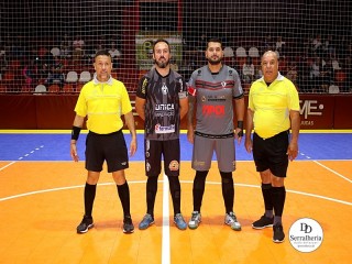 
<a style='margin-left: 5px;' class='btn btn-xs btn-social btn-facebook' href='https://www.facebook.com/sharer/sharer.php?u=https://ko-boladovale.web.getmuller.com.br/imgs/800-800-90/conteudo/fotos/1997/img0179.jpg' rel='popup' data-width='500' data-height='400'><i class='fa fa-facebook'></i>Compartilhar <span class='hidden-xs'>no Facebook</span>
</a> 
<a class='btn btn-default btn-xs' target='_blank' href='imgs/800-800-90/conteudo/fotos/1997/img0179.jpg'>
<span class='glyphicon glyphicon-cloud-download'></span> Salvar
</a> 
<span></span>